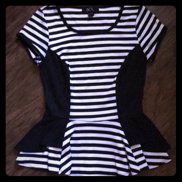 Black and white striped blouse - Picture 3 of 11